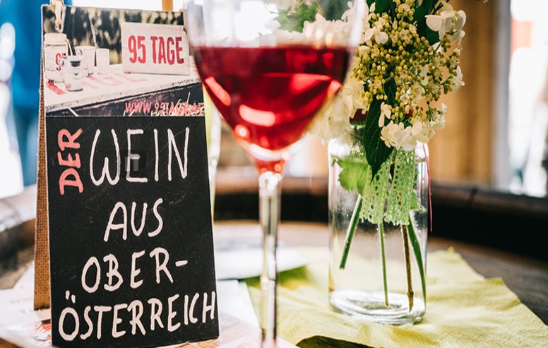 95 Tage Weinbau Familie Eschlböck Detail Page Image No. 1