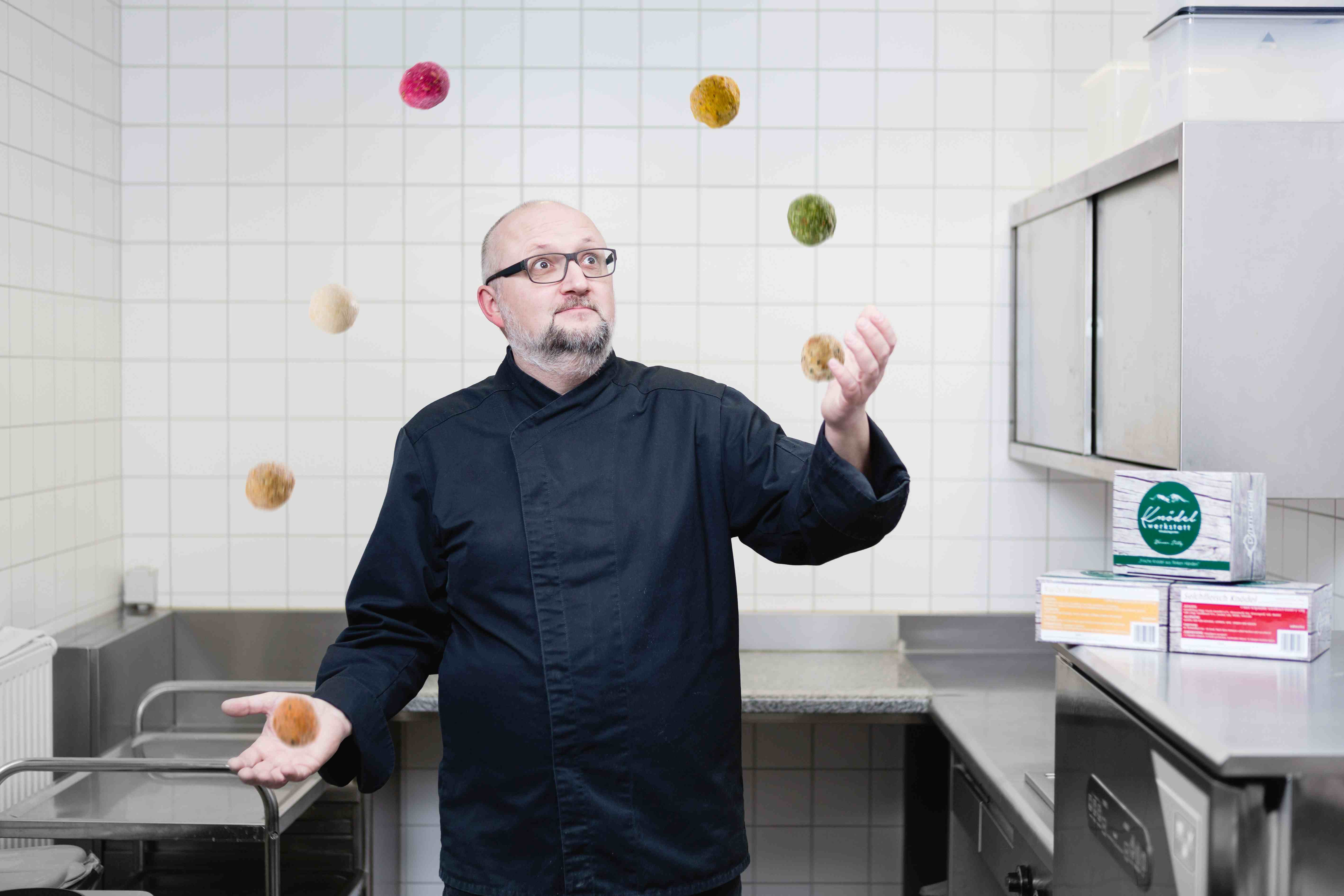 Knödelwerkstatt, Werner Dilly Detail Page Image No. 1